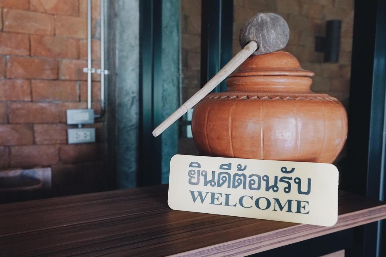 Tha Ma-O Bouteak Homestay - Self Check-In Λαμπάνγκ Εξωτερικό φωτογραφία