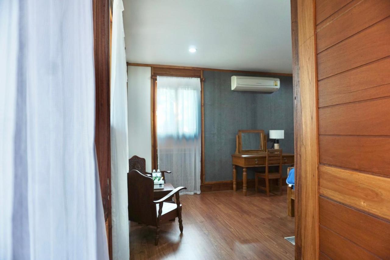 Tha Ma-O Bouteak Homestay - Self Check-In Λαμπάνγκ Εξωτερικό φωτογραφία